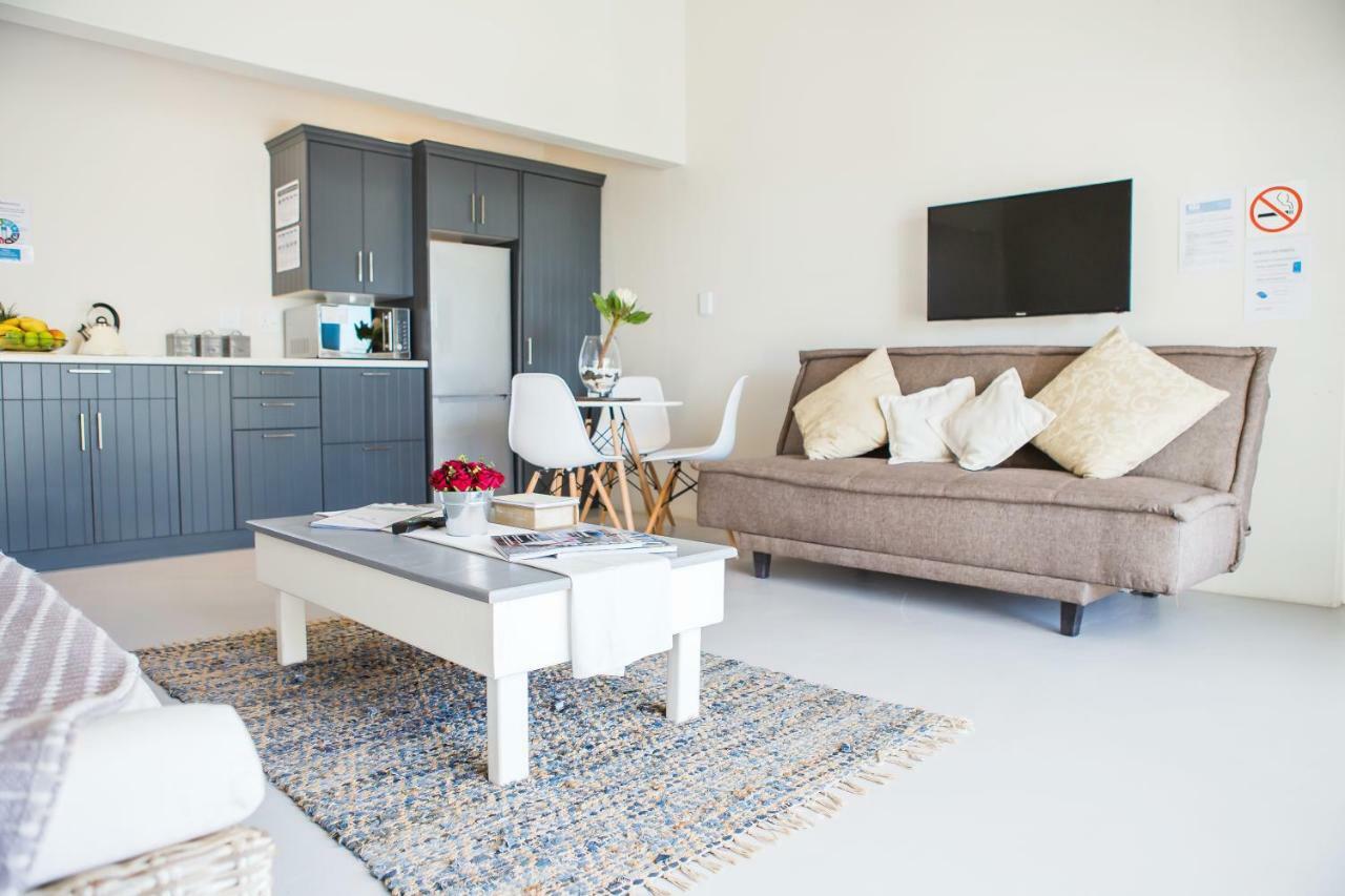 Three Feathers Cottages Langebaan Ngoại thất bức ảnh
