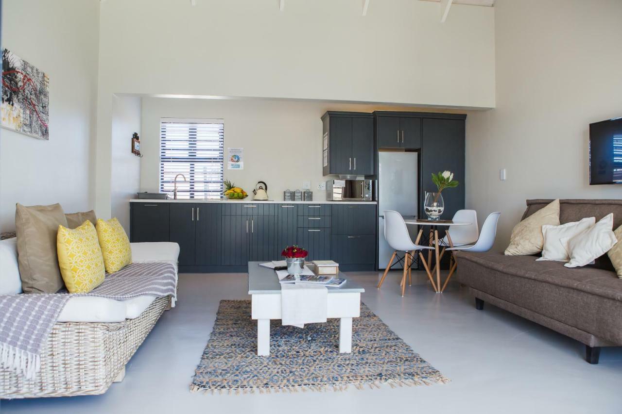 Three Feathers Cottages Langebaan Ngoại thất bức ảnh